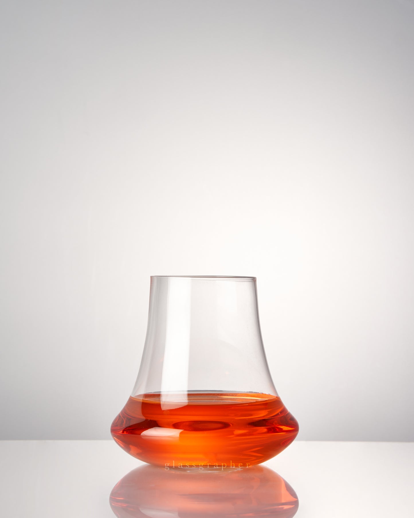 CG007 | Curved Glass No 07